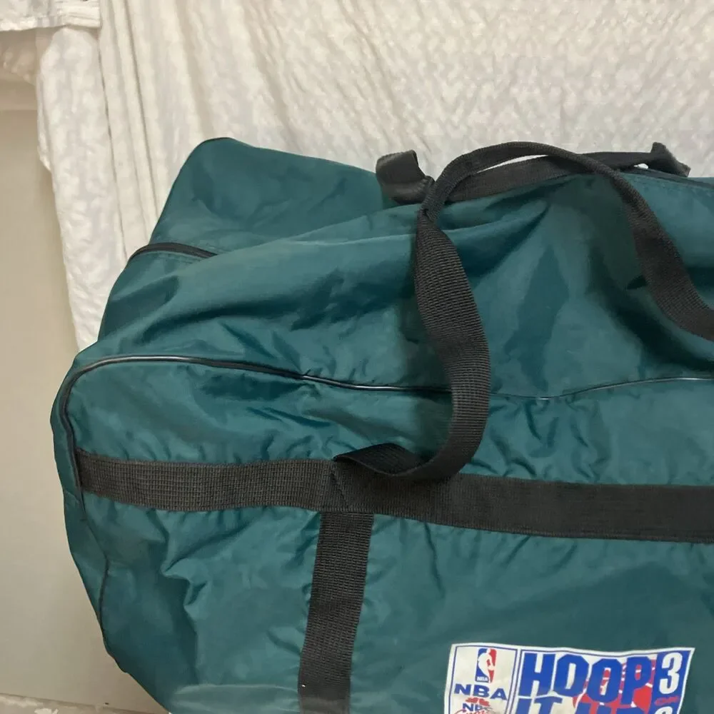 NIKE VTG 90’s Large Duffel Bag NBA Hoops It UP 3-on-3 Tournament Teal 27”x 17”